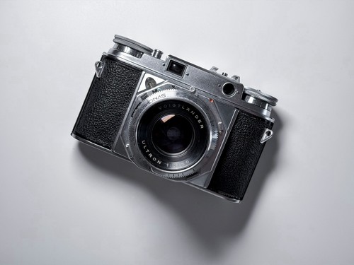 Voigtlander prominent 50mm - prominent, +